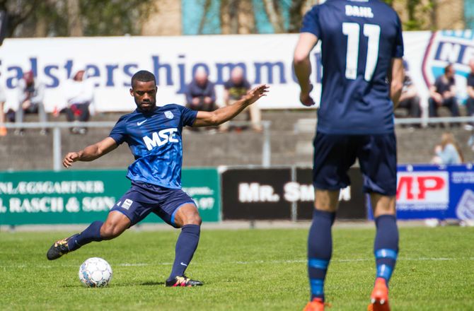 1. Division -NFC-canadier ser frem til møde med eks-klub