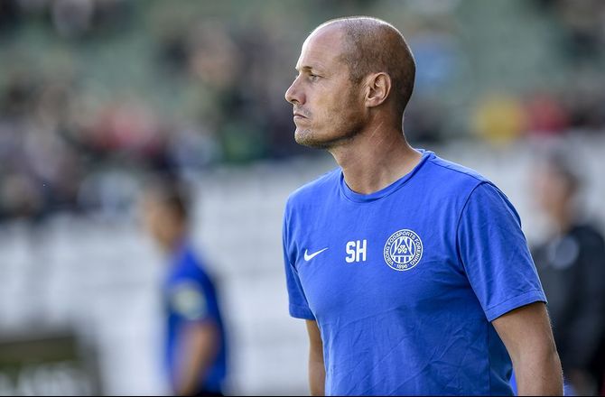 1. Division -Steffen Højer vil holde sammen på truppen