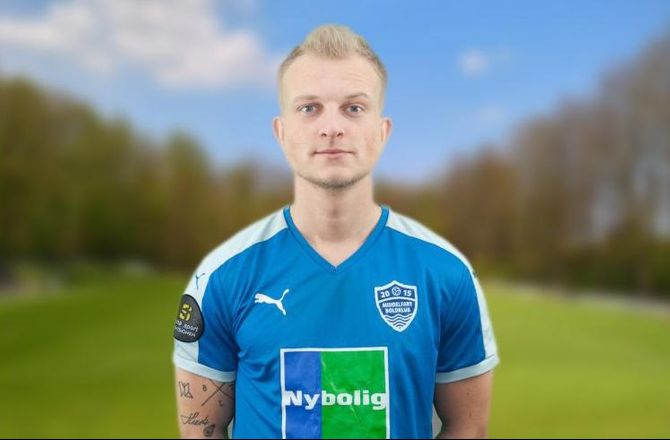 Danmark -Middelfart-back forlænger og vil på holdet igen