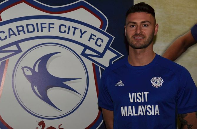 Championship -Cardiff henter Zohore-konkurrent i Bolton