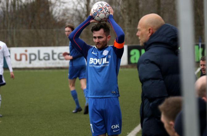 2. Division -Næsby frygter for anførerens korsbånd