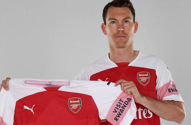 Arsenal -Lichtsteiner: Hårdt at se Arsenal uden for CL