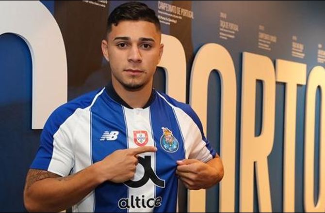 International -Porto giver ung brasilianer fem år
