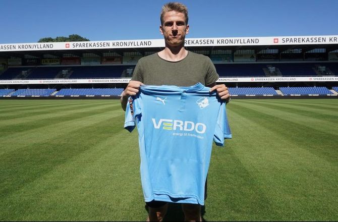 International -Randers henter Riis hjem fra Derby