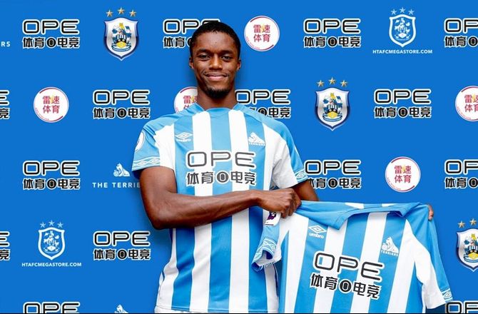 Premier League -Monaco-angriber rykker til Huddersfield
