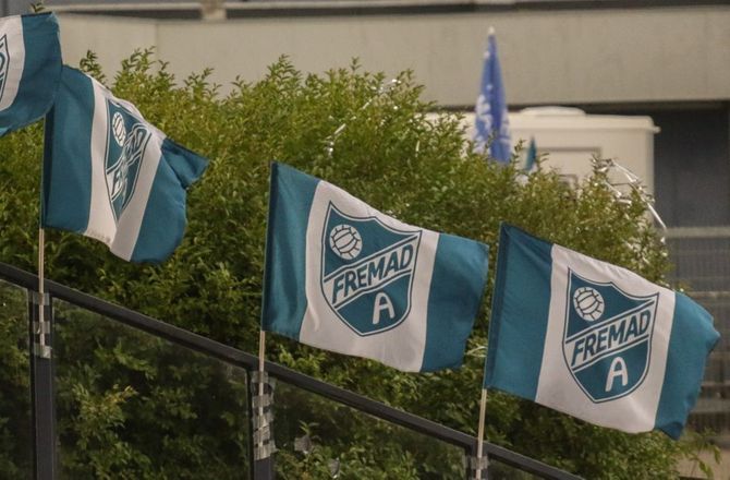 Danmark -Fremad Amager udlejer trio til Avarta