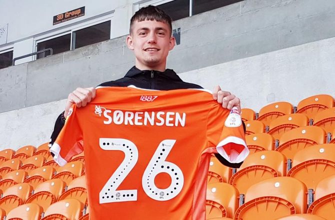 England -Newcastle sender Elias Sørensen til League 1