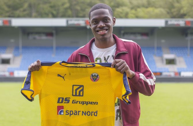 3F Superliga -Hobro snupper schweizisk forsvarsspiller