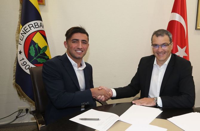 International -Fenerbahce køber iransk stortalent