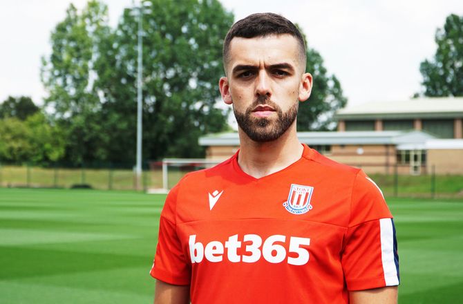 Championship -Stoke køber back hos Huddersfield