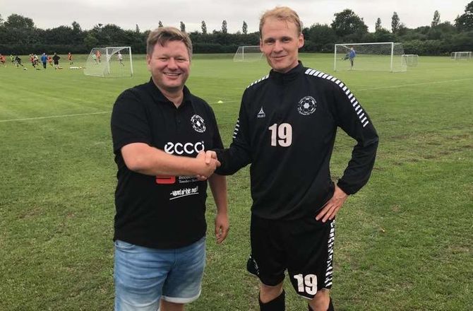 2. Division -Sydvest forlænger med tidligere SL-spiller