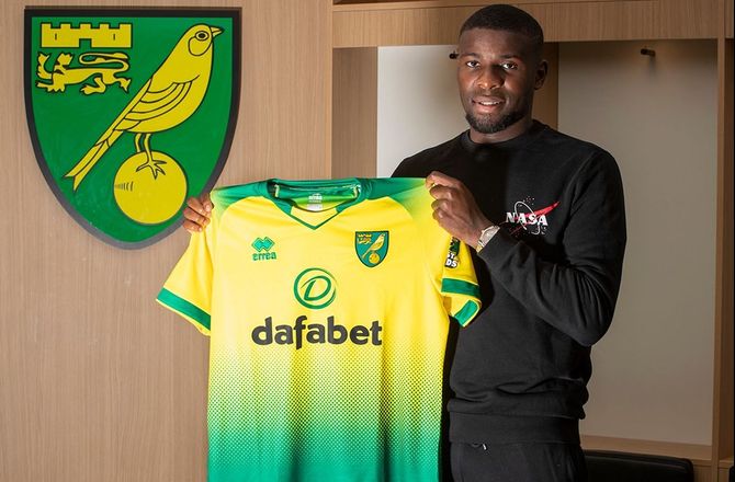 International -Norwich henter sin femte mand i Sevilla