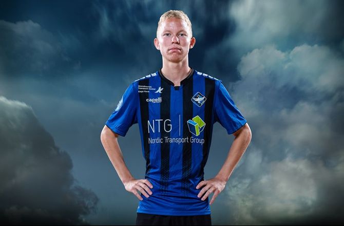 1. Division -HB Køge forlænger med venstreback