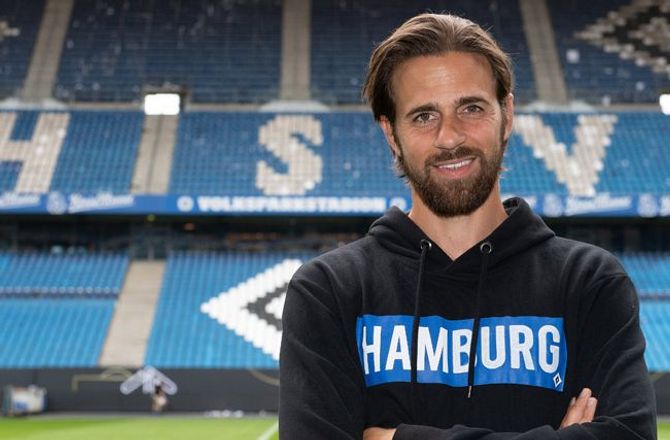 Tyskland -Hamburg lejer rutineret angriber i Werder