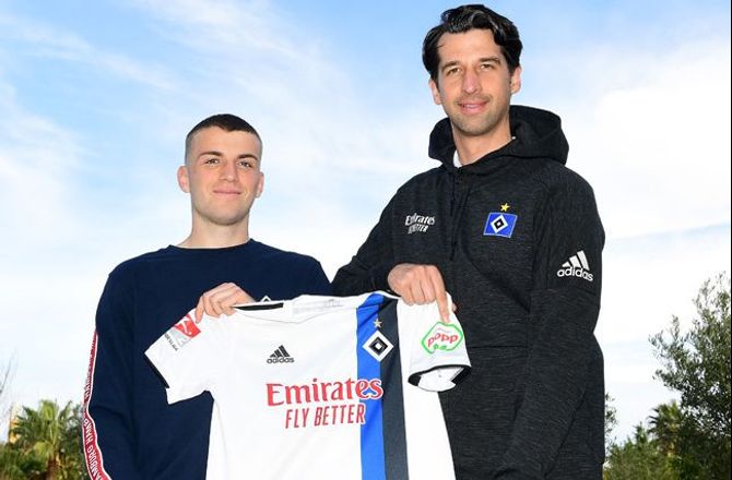 Tyskland -HSV lejer talentfuld back i Gladbach