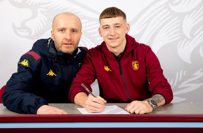 International -Villa forlænger med tidligere Barca-talent