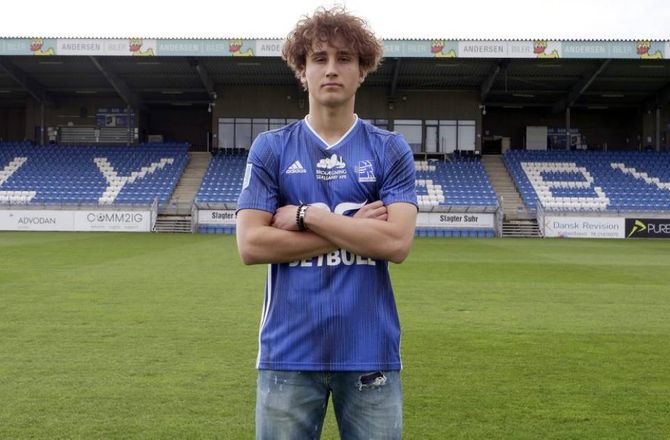 3F Superliga -Knæskadet LBK-talent foran 'længere pause'