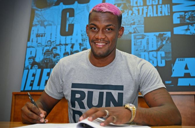 Bundesliga -Bielefeld lejer angriber hos BL-konkurrent