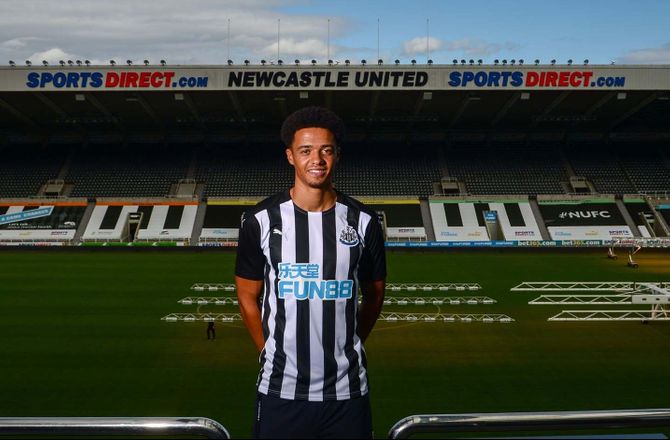 Premier League -Newcastle køber lovende back i Norwich