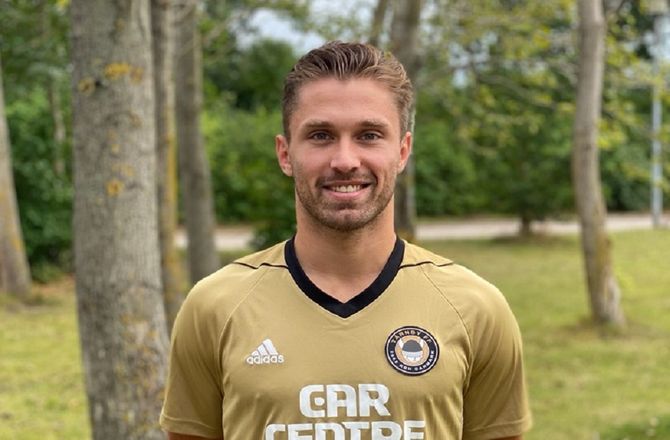 FC Græsrødderne -Græsrødderne sikrer sig Andreas Granskov