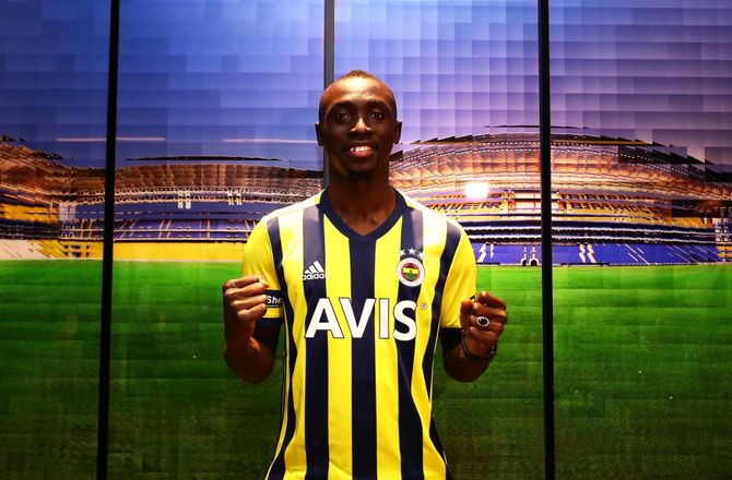 Super Lig -Fenerbahces ti mand sejrede sig til tops