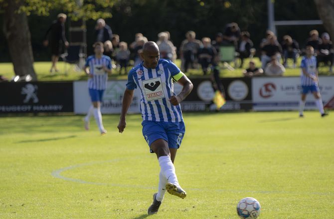 1. Division -Esbjerg sender anfører på tidlig ferie