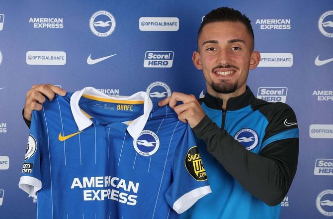 International -Brighton henter ung schweizisk angriber