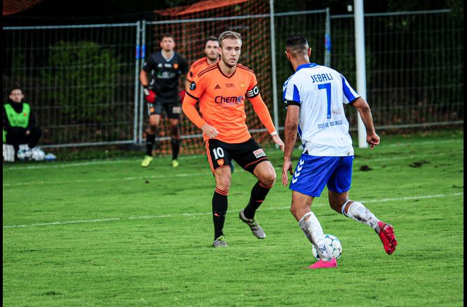 2. Division -Hillerød leverer mod SL: Mindre plads i 2. div.