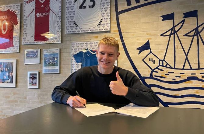 Danmark -SønderjyskE-talent ophæver og rykker til 2. div.