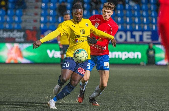 1. Division -Hobro forlænger med Danny Amankwaa