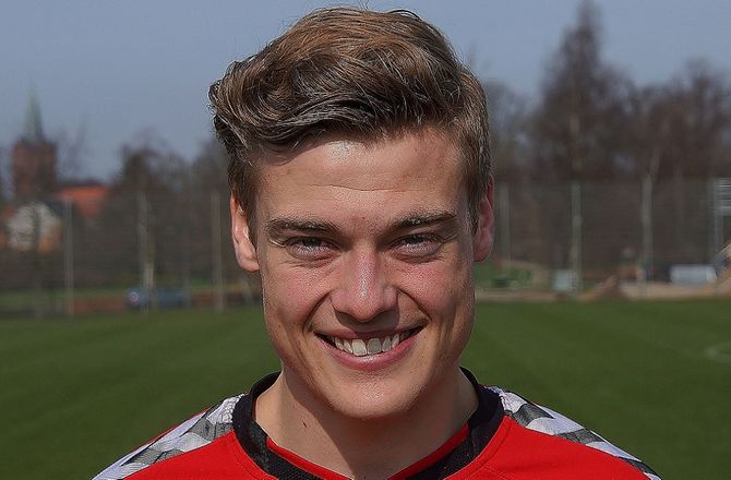 Danmarksserien -Angriber med divisionserfaring skifter til DS