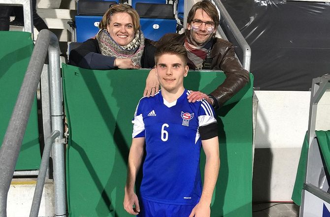 Esbjerg fB II -Tidligere U-landsholdsspiller skal spille i JS