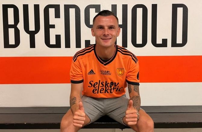 Danmark -Hillerød tilknytter kant fra Roskilde KFUM