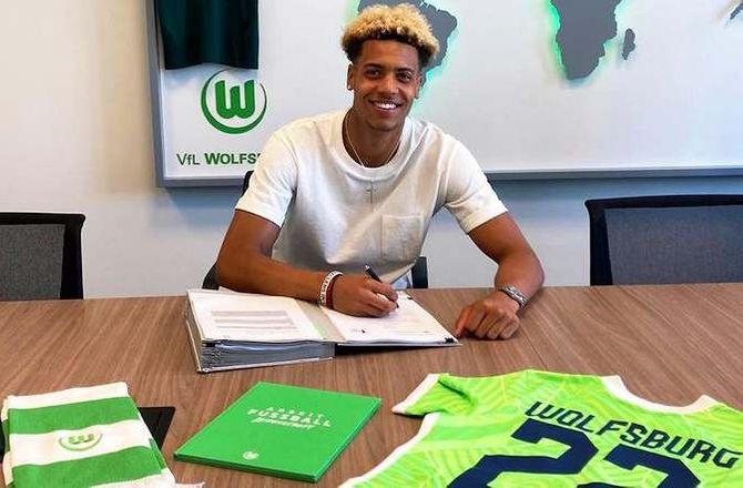 Bundesliga -Wolfsburg snupper endnu en Nmecha i City