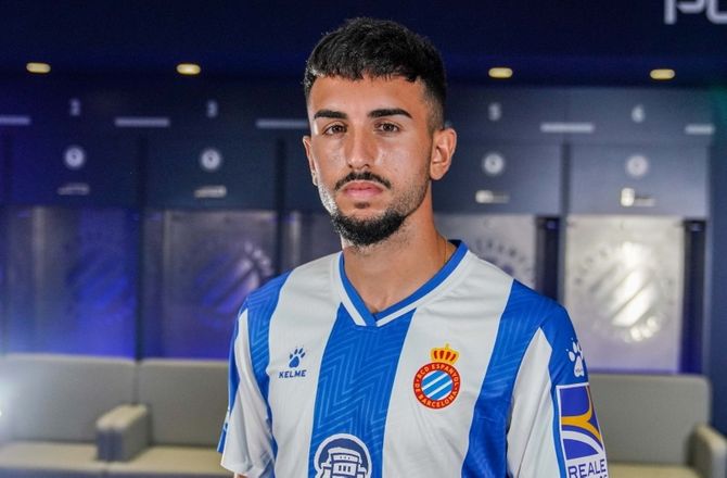 La Liga -La Liga-oprykker lejer midtbane i Villarreal