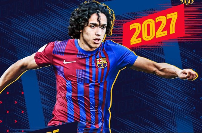 International -17-årig tyrker skrev med Barca: Ubeskriveligt
