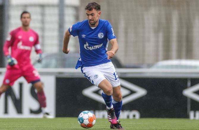 International -Schalke forlænger Wouters udlån til Mechelen 