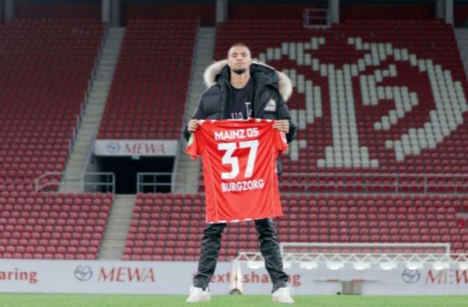 International -Bo S. jubler over ny spiller: Stort potentiale