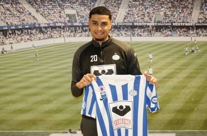 International -Esbjerg fB henter midt i Æresdivisionen