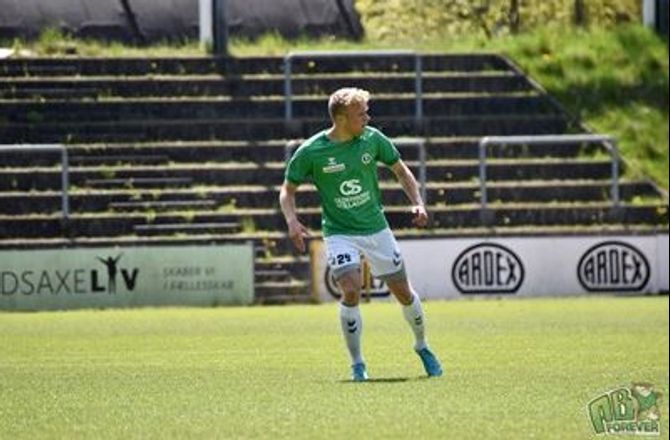 Danmark 3. Division -AB udlejer Emil Mygind til 3. division