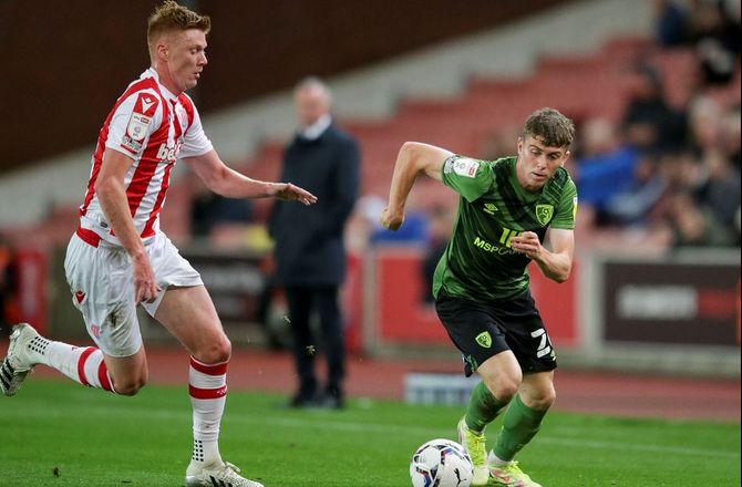 England -Stoke låner i Bournemouth: Allen-erstatning