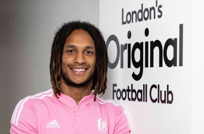 3F  Superliga -FC Midtjylland jagter Premier League-back