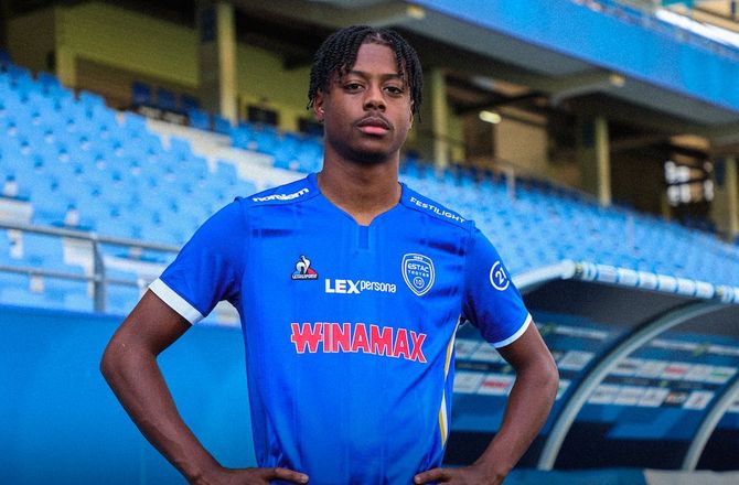 Ligue 1 -Troyes henter Bruus-konkurrent i PSG