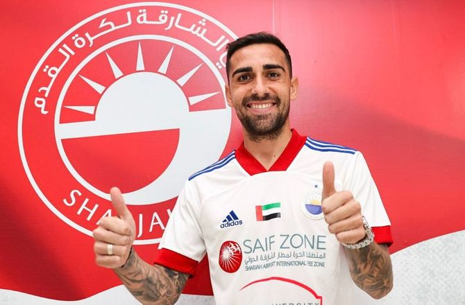 1. Division -Villarreal sender Paco Alcacer til Emiraterne