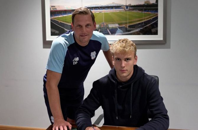 Championship -Dansk talent skifter til Cardiff efter Everton-afsked
