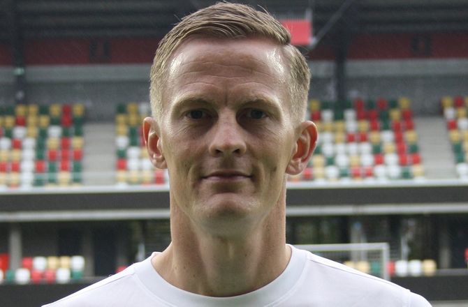 3. division -3. divisionsklub er ellevild: Henter rutineret divisionsspiller