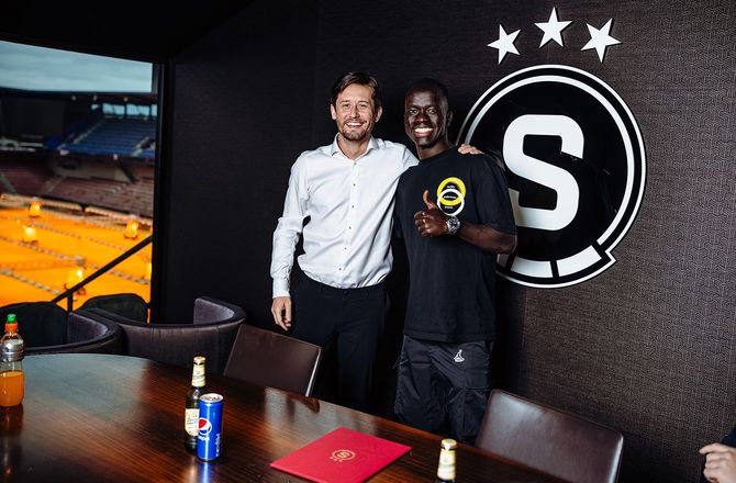 1. Division -Awer Mabil er færdig hos Priske og co.