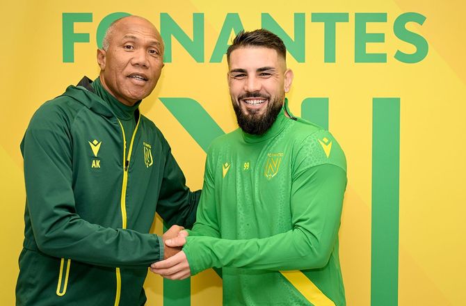 Ligue 1 -Nantes sender Delort til Qatar