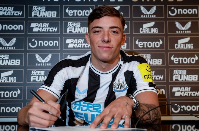 Premier League -Newcastle køber ung back i West Ham