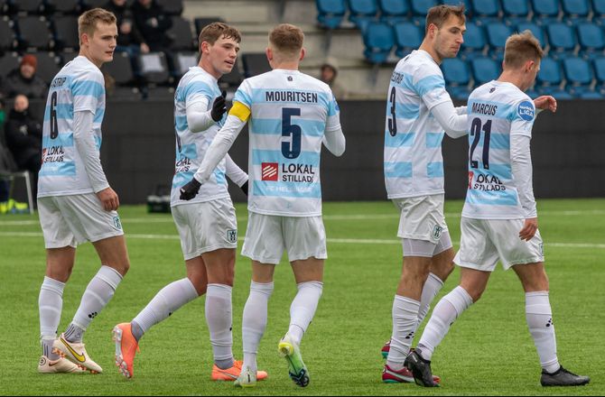 3F Superliga -Avis: OB forhandler med Helsingør om back